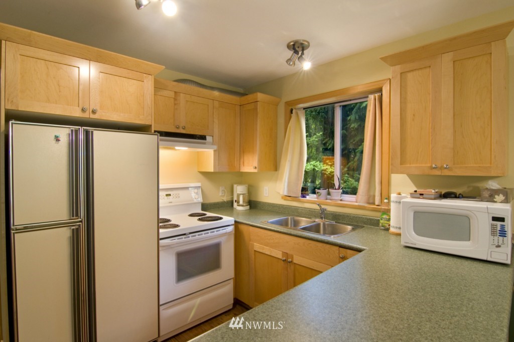 17039 Iceberg Road Glacier, WA 98244 - Photo 6 of 18 Gallery Image 6