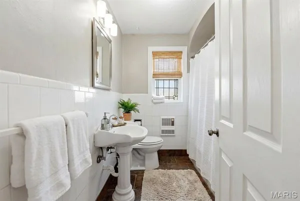 $390,000 | 6427 Winona Avenue, St. Louis, MO 63109