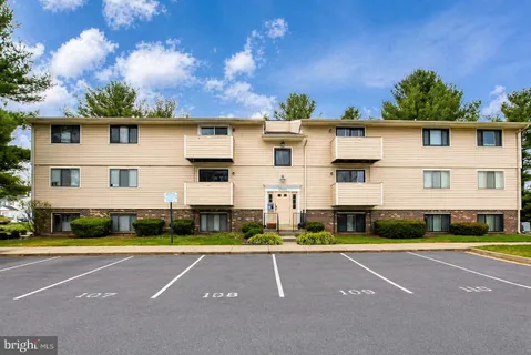 $250,000 | 12421 Hickory Tree Way, Unit 134, Germantown, MD 20874