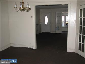 380 Avon Road Upper Darby, PA 19082 - Photo 3 of 5
