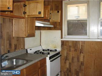 380 Avon Road Upper Darby, PA 19082 - Photo 4 of 5
