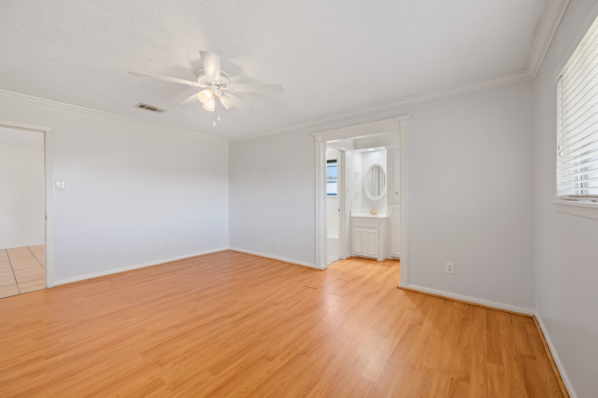 4306 Farm To Market 1462 Rosharon, TX 77583 - Photo 14 of 22