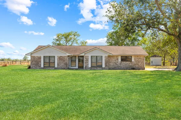 $2,350 | 4306 Farm To Market 1462, Rosharon, TX 77583