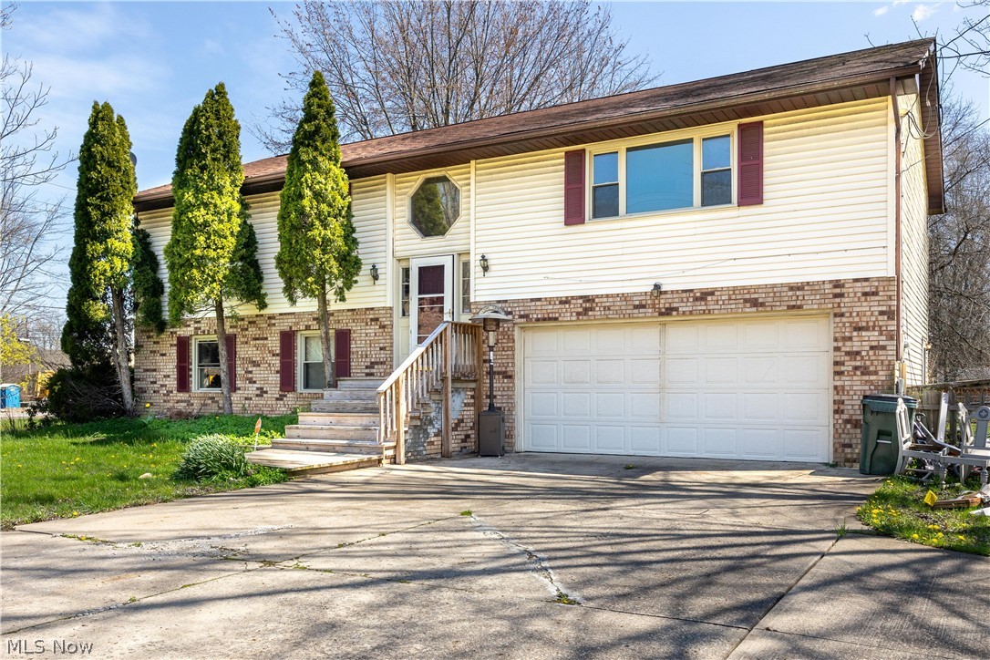 6931 Murray Ridge Road Elyria, OH 44035 - Photo 2 of 42 Gallery Image 2