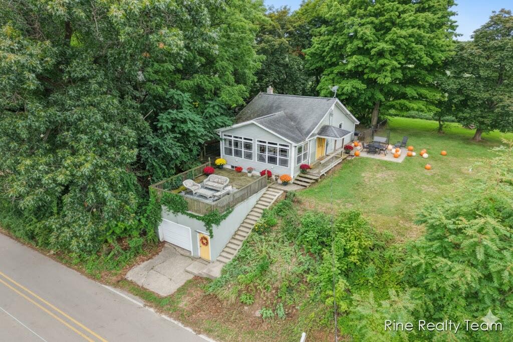 67354 Oil City Road Edwardsburg, MI 49112 - Photo 2 of 28 67354 Oil 10001