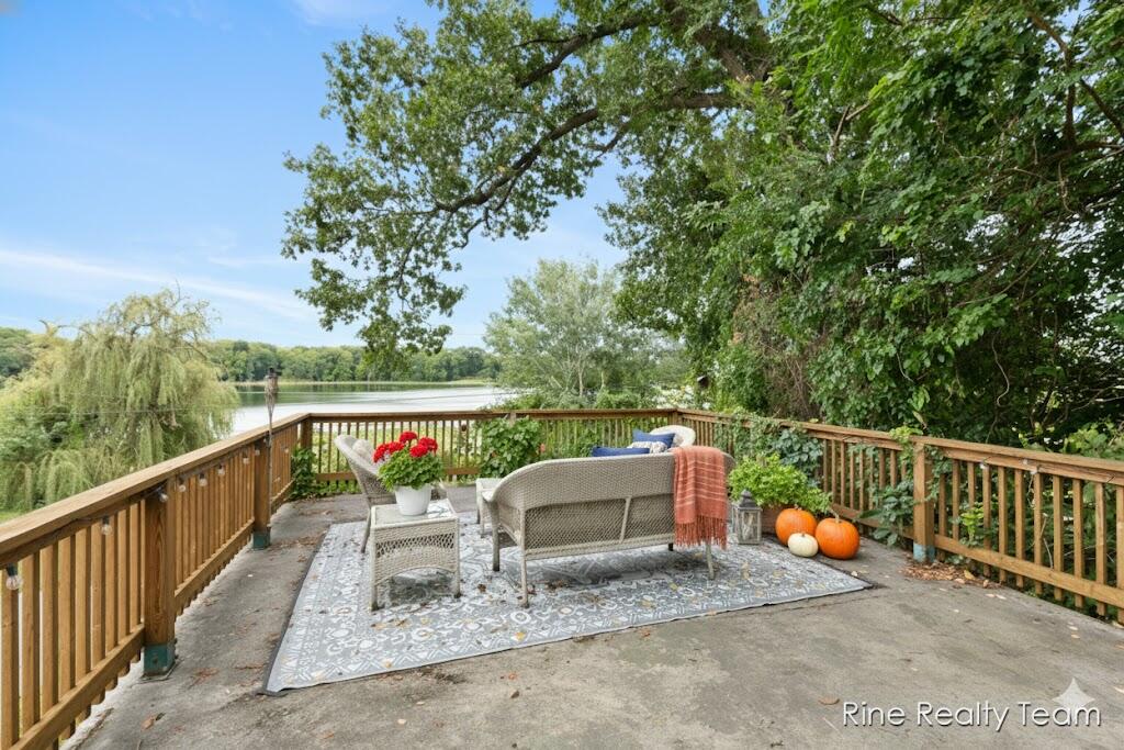 67354 Oil City Road Edwardsburg, MI 49112 - Photo 3 of 28 67354 Oil 10005