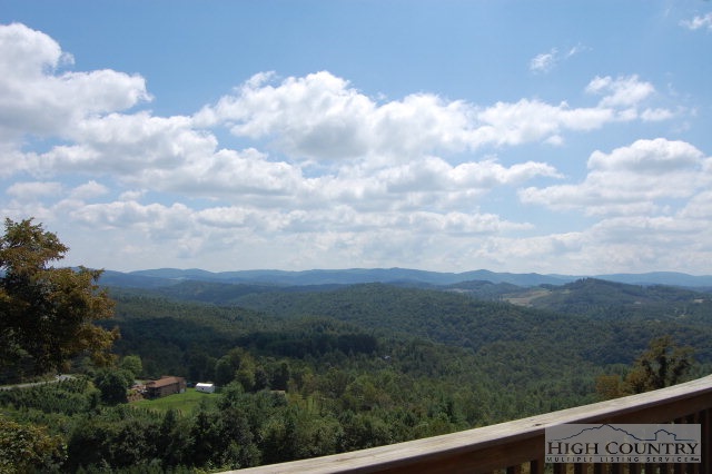 146 Round Knob Ridge Road West Jefferson, NC 28694 - Photo 11 of 20 Gallery Image 11