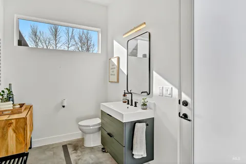 $4,500,000 | 348 East Riversedge Drive, Eagle, ID 83616