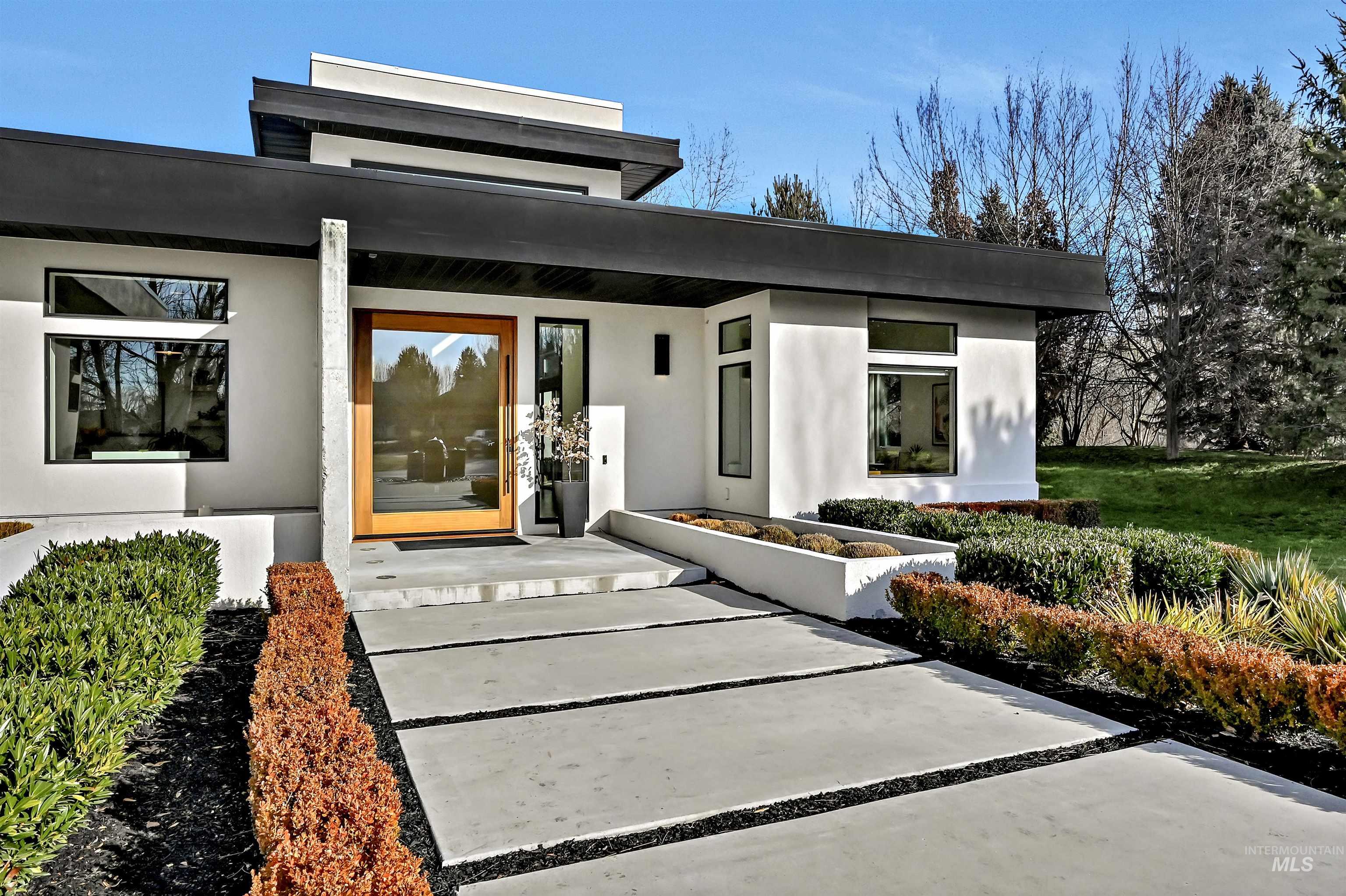 348 East Riversedge Drive Eagle, ID 83616 - Photo 4 of 50