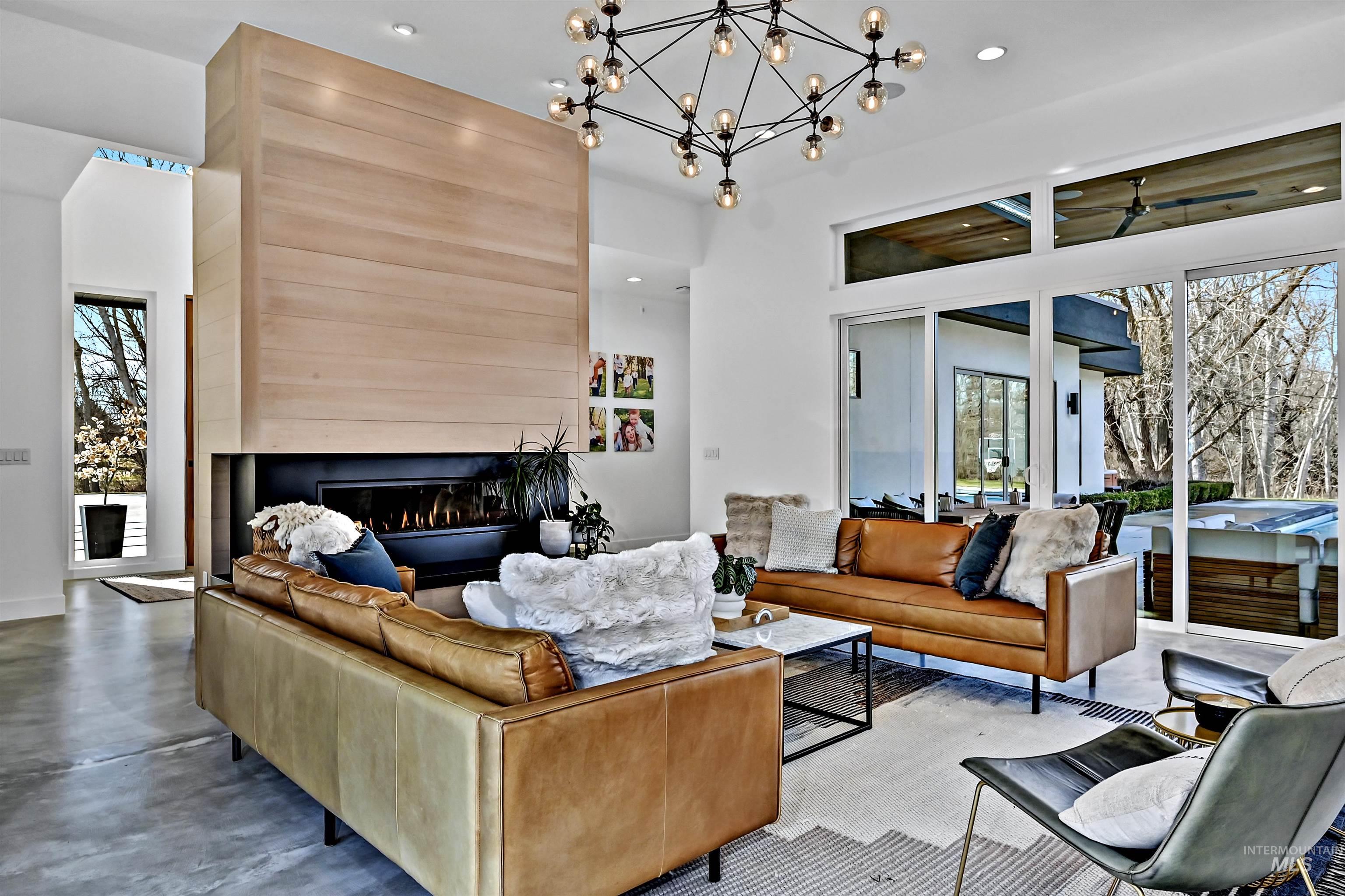 348 East Riversedge Drive Eagle, ID 83616 - Photo 6 of 50