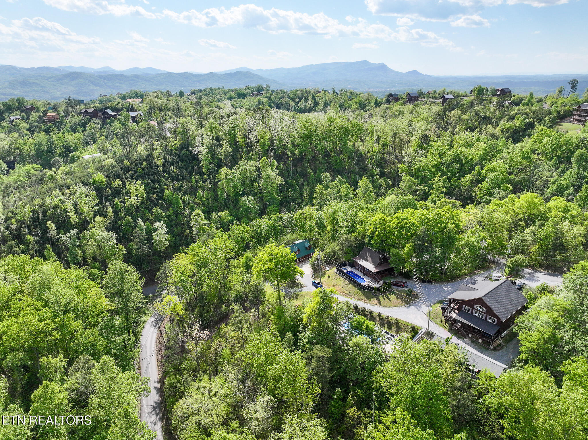 1940 Backhome Way, Unit 3 Sevierville, TN 37876 - Photo 18 of 22 DJI_20260420154636_0853_D