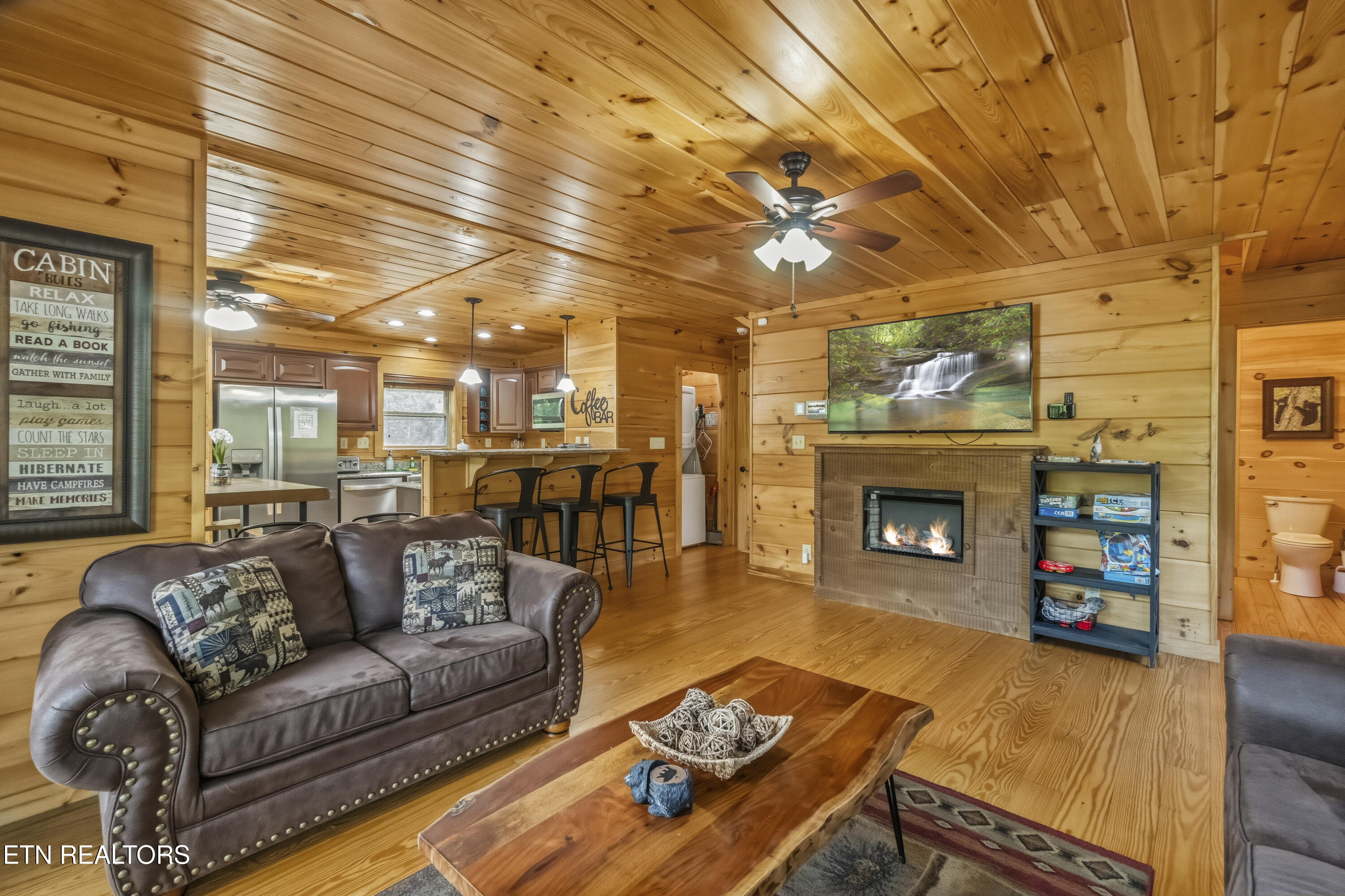 1940 Backhome Way, Unit 3 Sevierville, TN 37876 - Photo 6 of 22 DSC07577