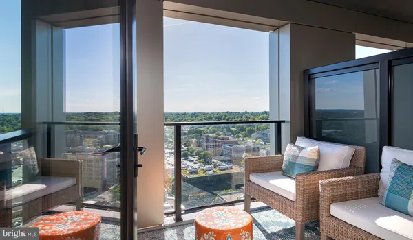 $3,852 | 4710 Elm Street, Unit E1314, Bethesda, MD 20814
