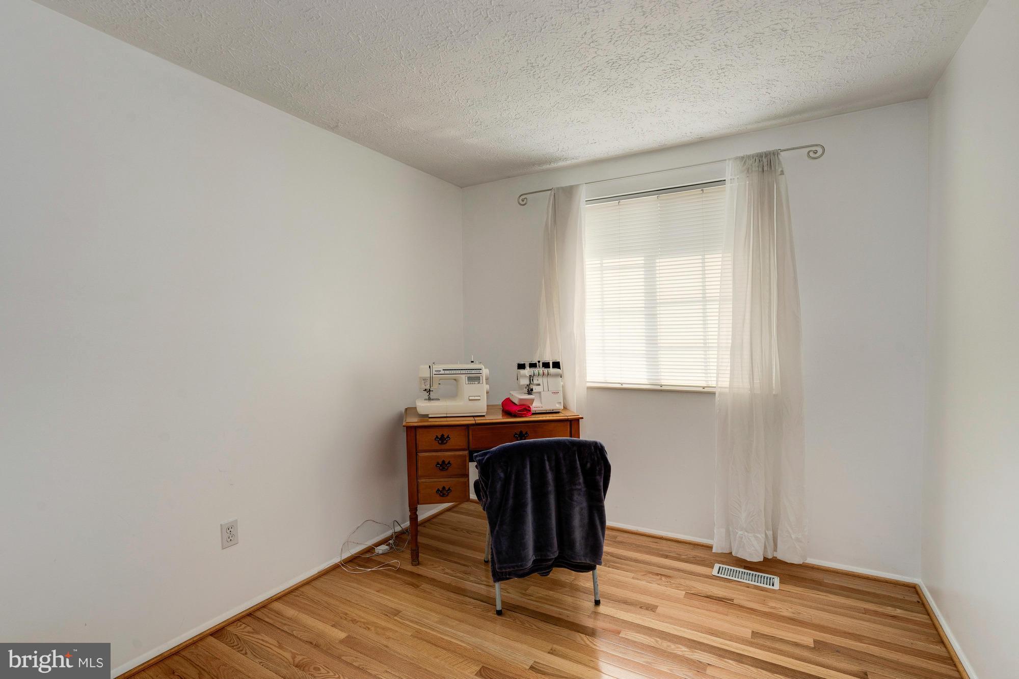 8464 Magic Tree Court Springfield, VA 22153 - Photo 18 of 23 Bedroom 3 -