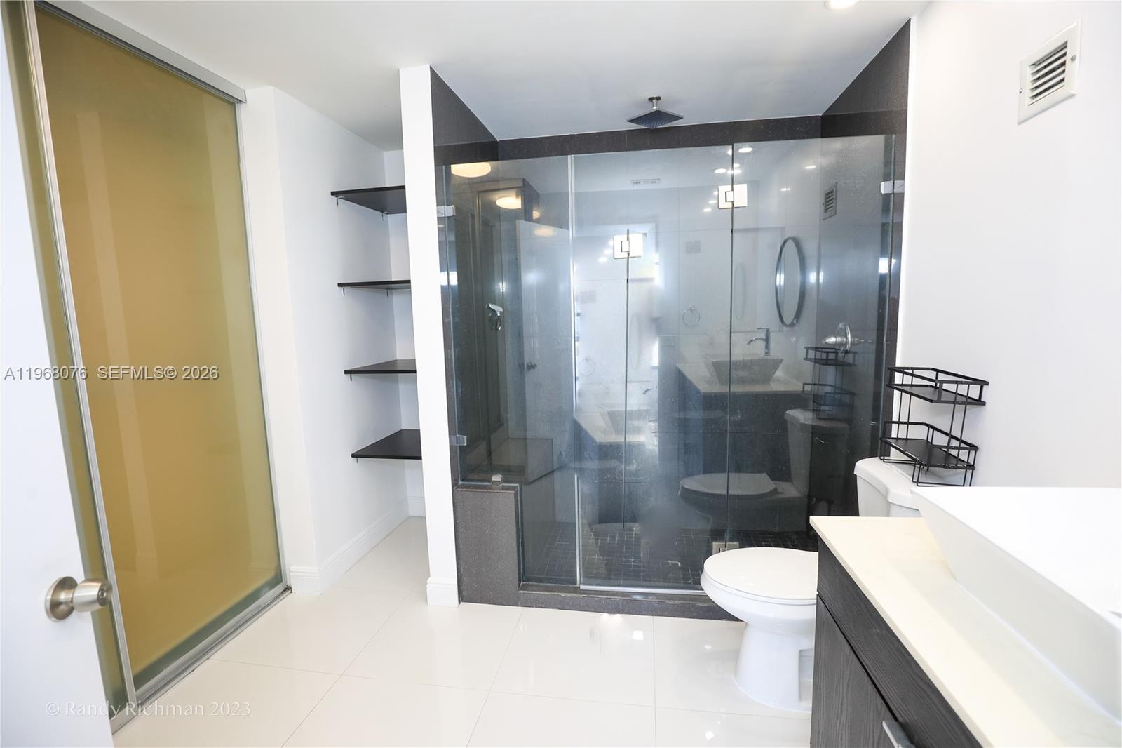 600 Northeast 36th Street, Unit T17 Miami, FL 33137 - Photo 2 of 21