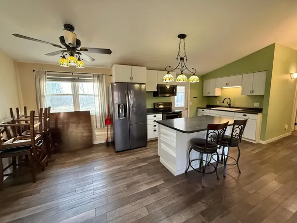 $180,000 | 1111 South Halvorson Street, Redwood Falls, MN 56283
