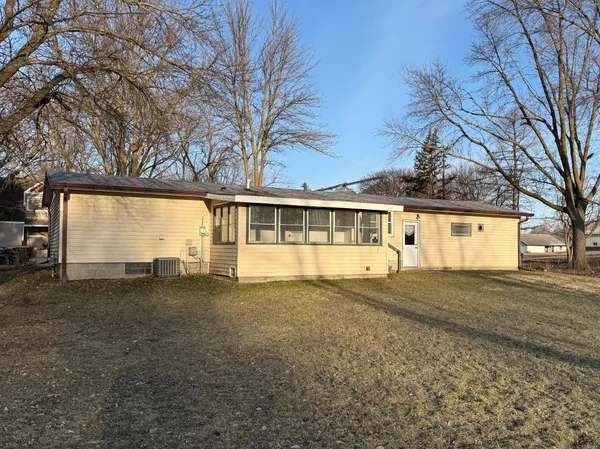 $180,000 | 1111 South Halvorson Street, Redwood Falls, MN 56283