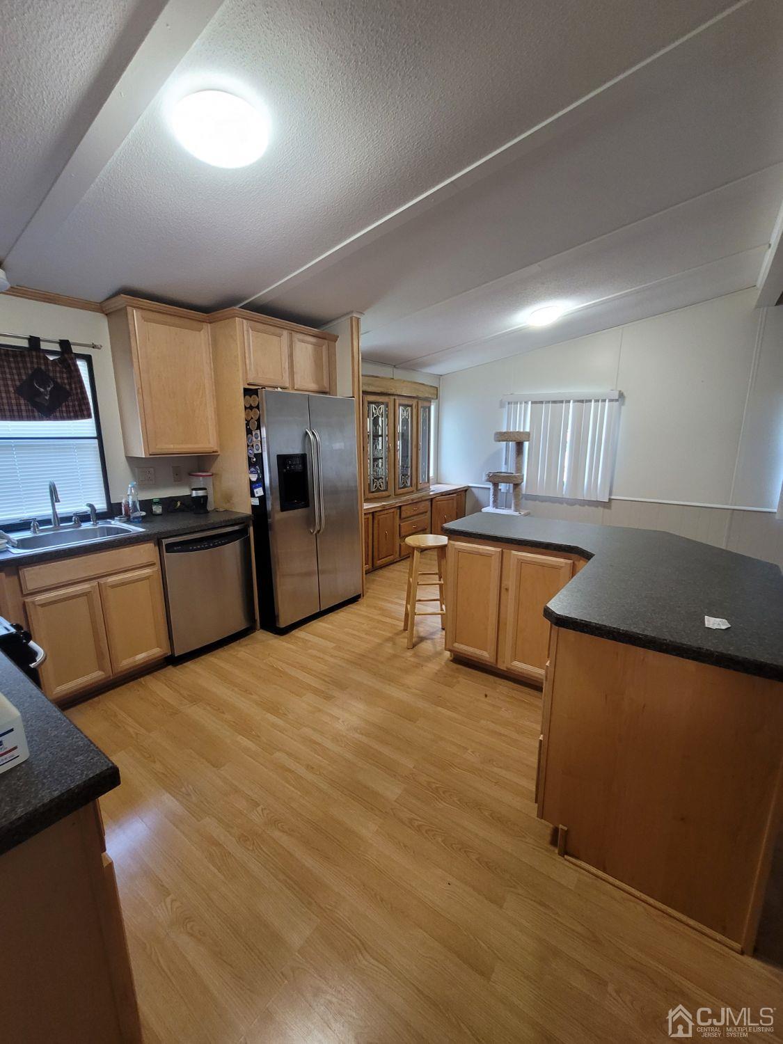 46 Dickens Road North Brunswick, NJ 08902 - Photo 12 of 37