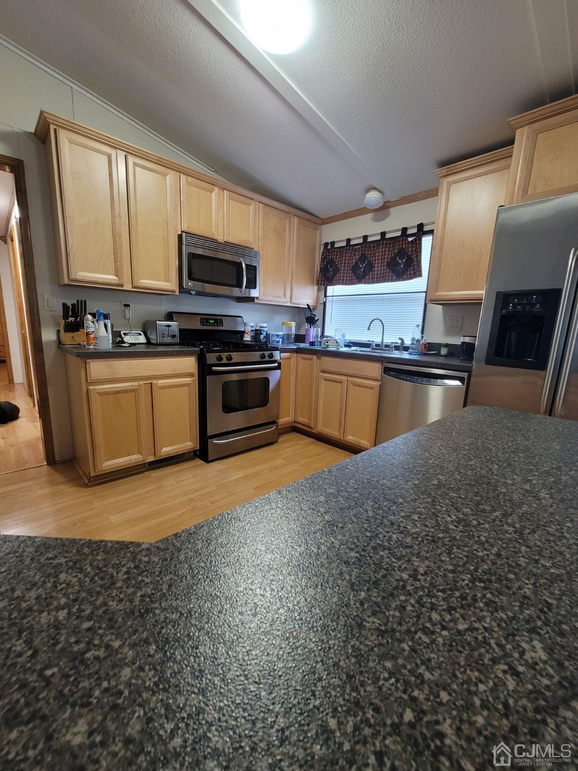 46 Dickens Road North Brunswick, NJ 08902 - Photo 14 of 37