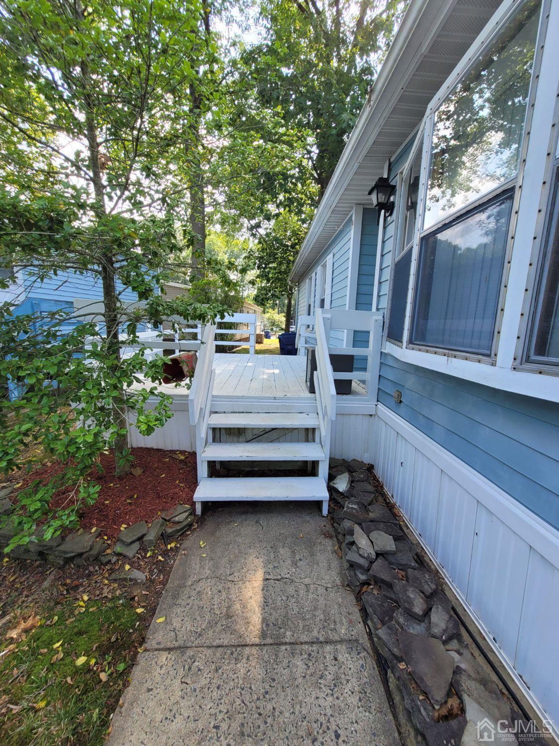 46 Dickens Road North Brunswick, NJ 08902 - Photo 5 of 37