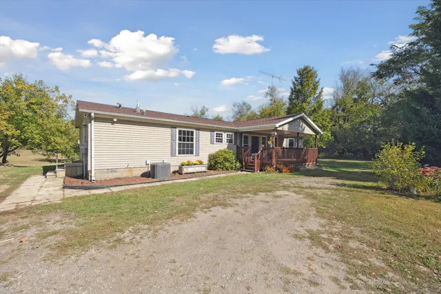 $295,000 | 6838 Moreland Road, Jonesville, MI 49250