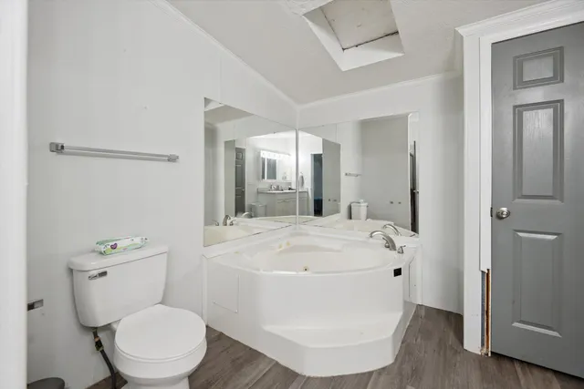 $275,000 | 6838 Moreland Road, Jonesville, MI 49250