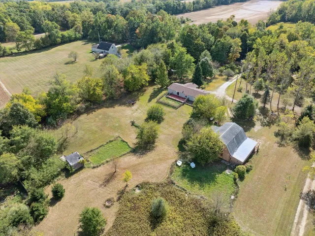 $275,000 | 6838 Moreland Road, Jonesville, MI 49250