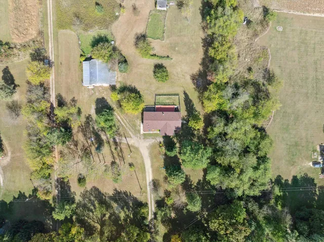 $295,000 | 6838 Moreland Road, Jonesville, MI 49250