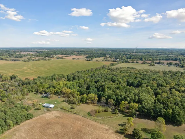 $275,000 | 6838 Moreland Road, Jonesville, MI 49250