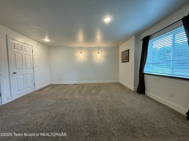 $899,000 | 1665 Spring Creek Road, Fairview, WY 83119