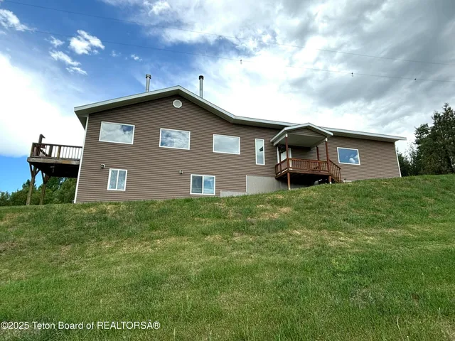 $899,000 | 1665 Spring Creek Road, Fairview, WY 83119