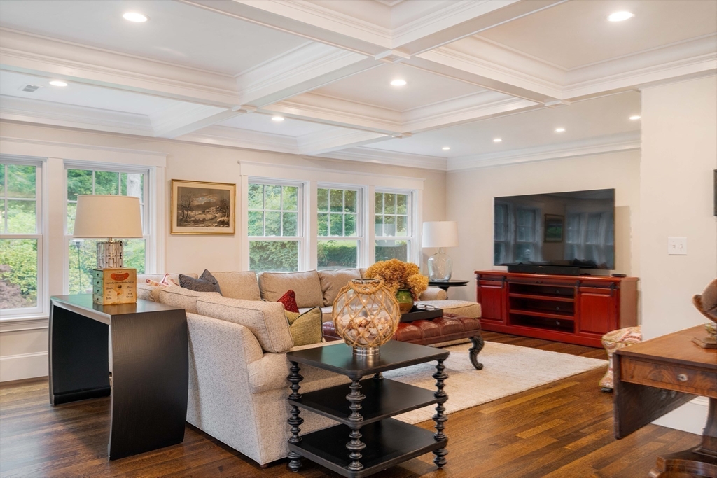 37 Forster Road Manchester, MA 01944 - Photo 18 of 42