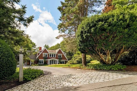$3,295,000 | 37 Forster Road, Manchester, MA 01944