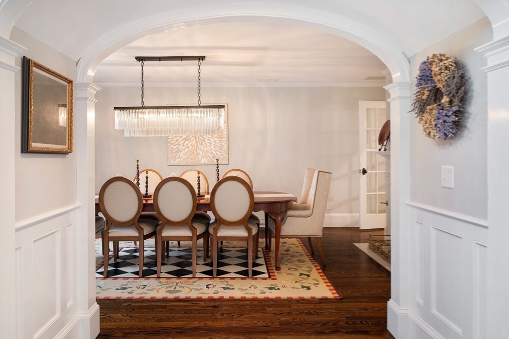 37 Forster Road Manchester, MA 01944 - Photo 6 of 42