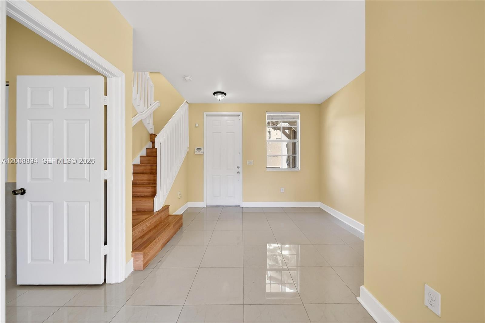 1485 Northeast 33rd Road, Unit 1111 Homestead, FL 33033 - Photo 6 of 48 Entry / Front Living Space