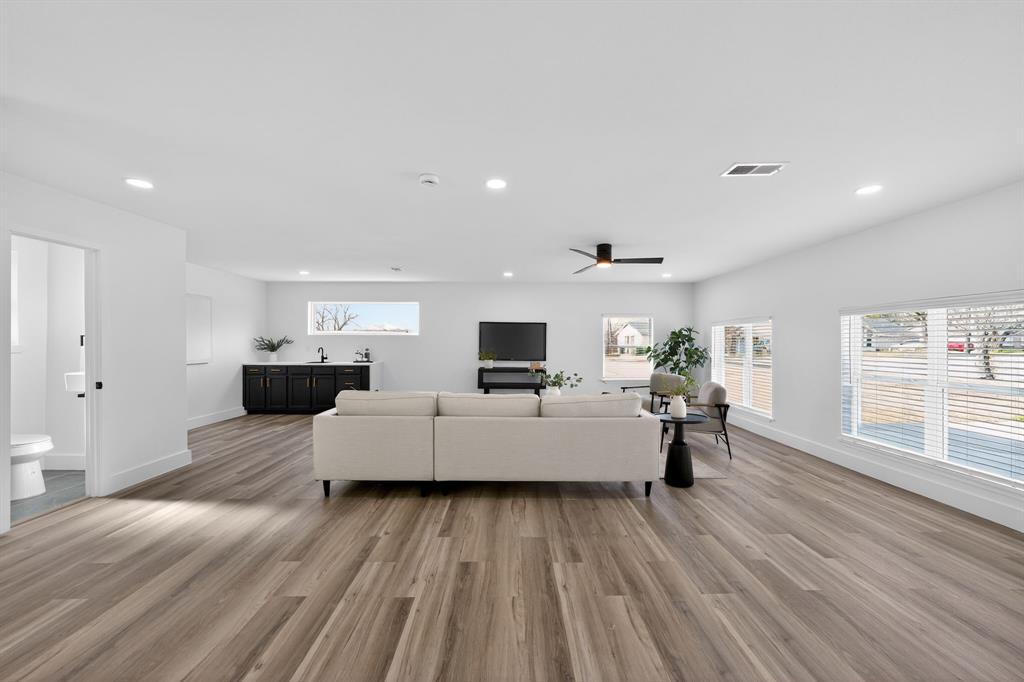 2808 Old North Road Farmers Branch, TX 75234 - Photo 6 of 26