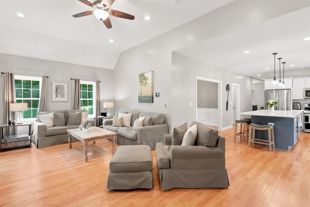 113 Thurlow Street Georgetown, MA 01833 - Photo 11 of 42