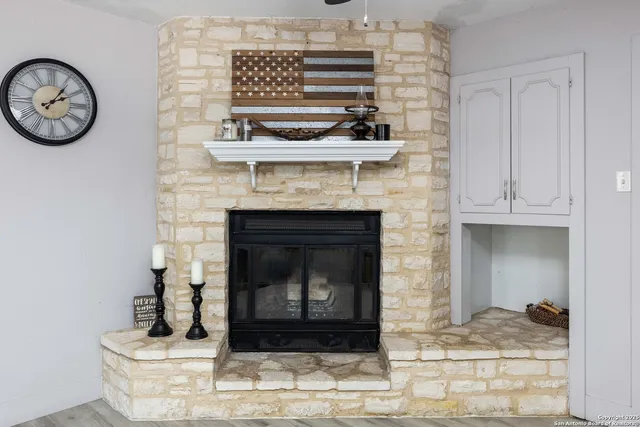 $3,000 | 1267 East Common Street, New Braunfels, TX 78130