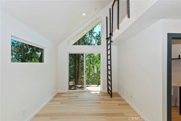 $2,250 | 441 Oriole Drive, Unit 3, Twin Peaks, CA 92391