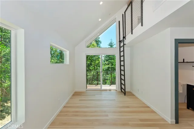 $2,400 | 441 Oriole Drive, Unit 3, Twin Peaks, CA 92391