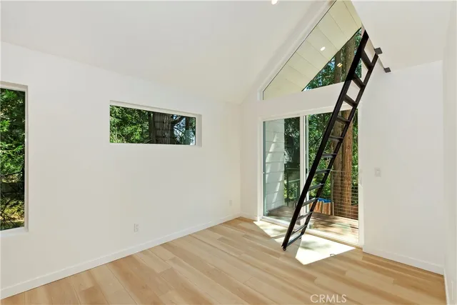 $2,400 | 441 Oriole Drive, Unit 3, Twin Peaks, CA 92391