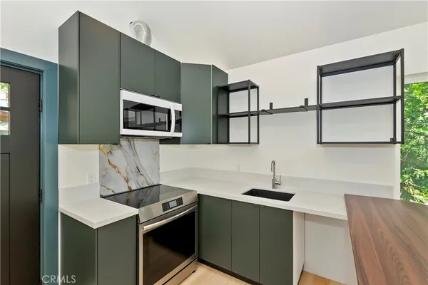 $2,250 | 441 Oriole Drive, Unit 3, Twin Peaks, CA 92391