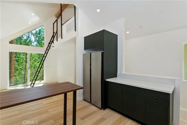 $2,400 | 441 Oriole Drive, Unit 3, Twin Peaks, CA 92391