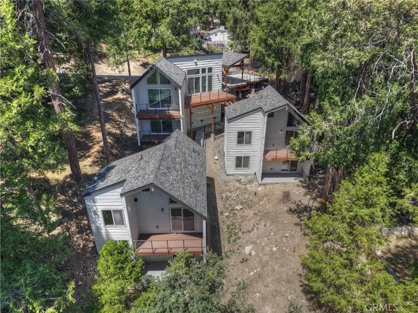 $2,250 | 441 Oriole Drive, Unit 3, Twin Peaks, CA 92391