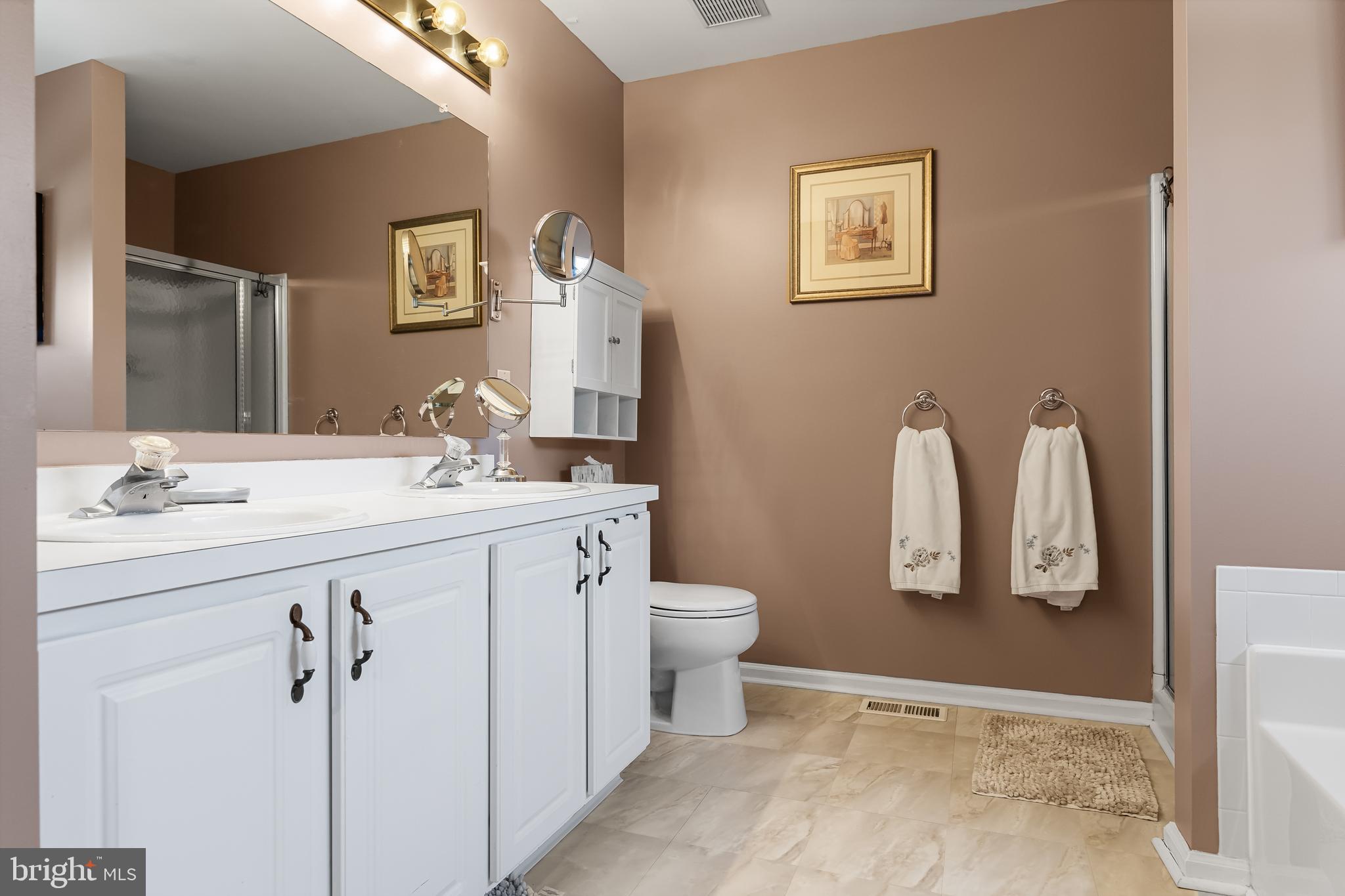 360 Sapling Way Atco, NJ 08004 - Photo 20 of 39 Master Bath