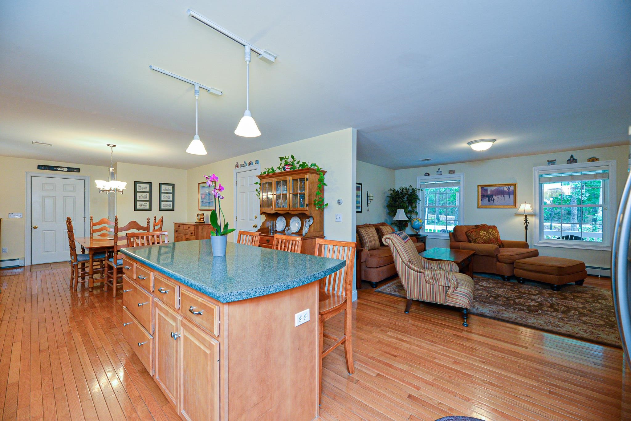12 Oaklands Road Exeter, NH 03833 - Photo 16 of 40