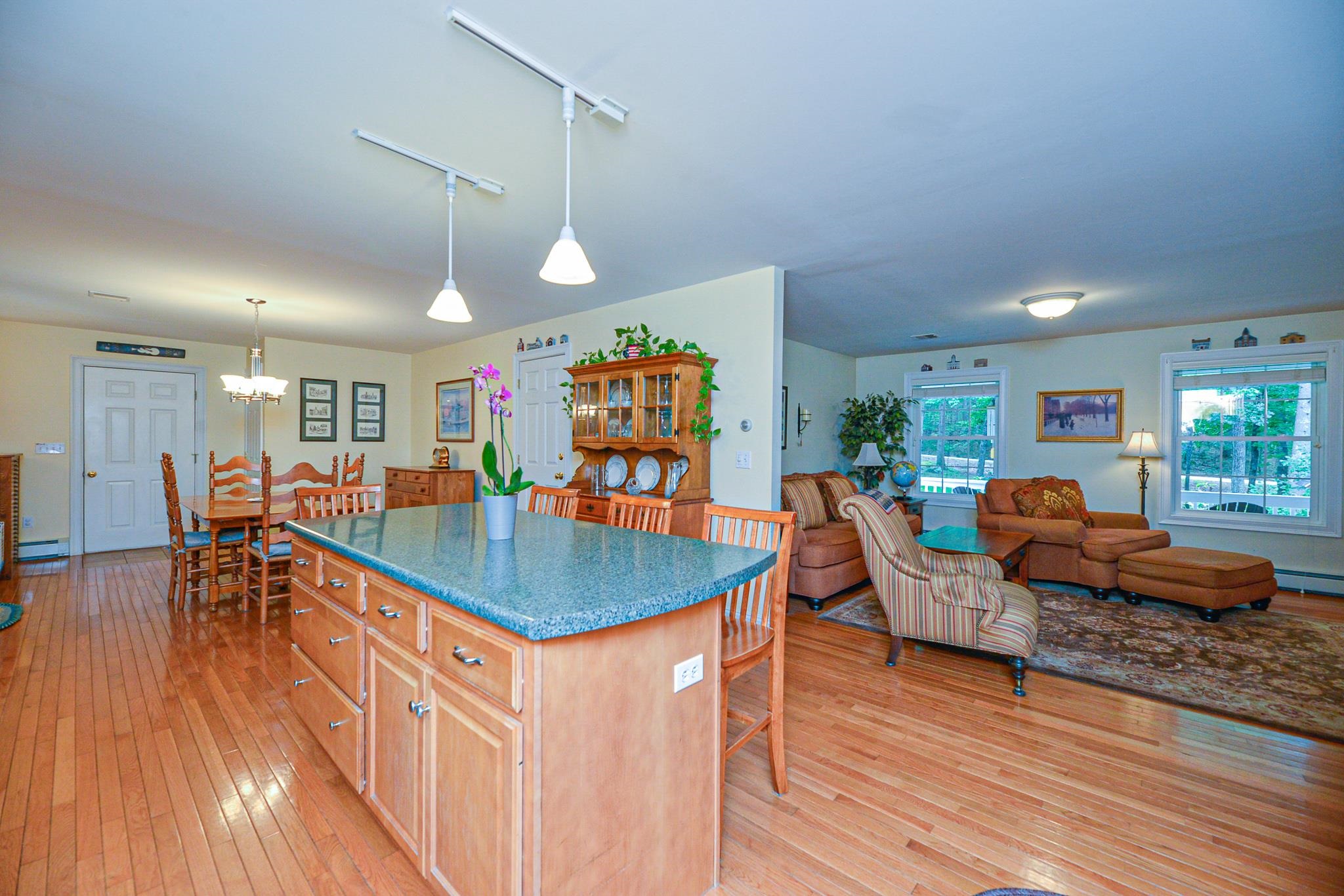 12 Oaklands Road Exeter, NH 03833 - Photo 19 of 40