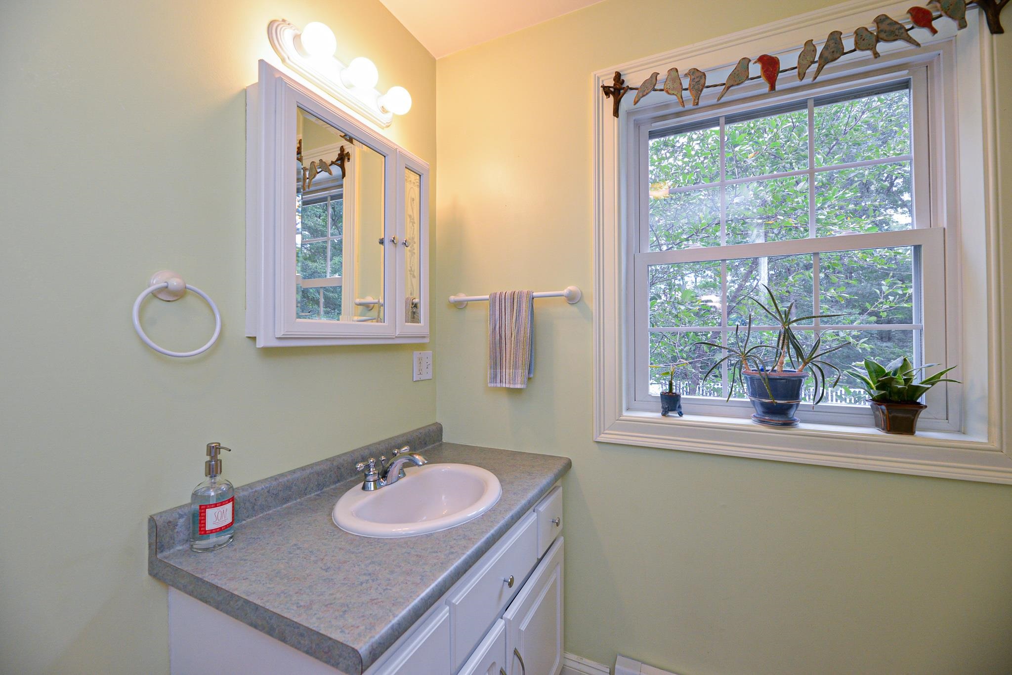 12 Oaklands Road Exeter, NH 03833 - Photo 23 of 40