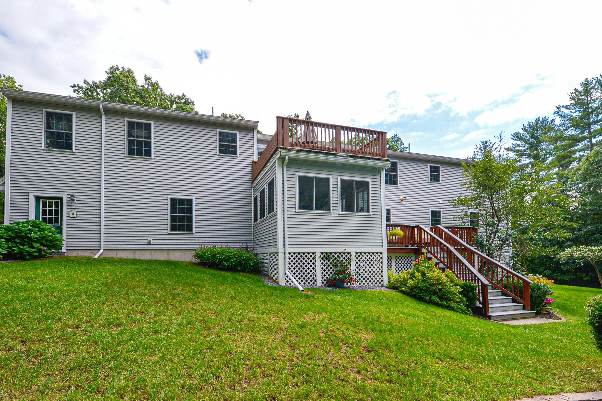 12 Oaklands Road Exeter, NH 03833 - Photo 5 of 40