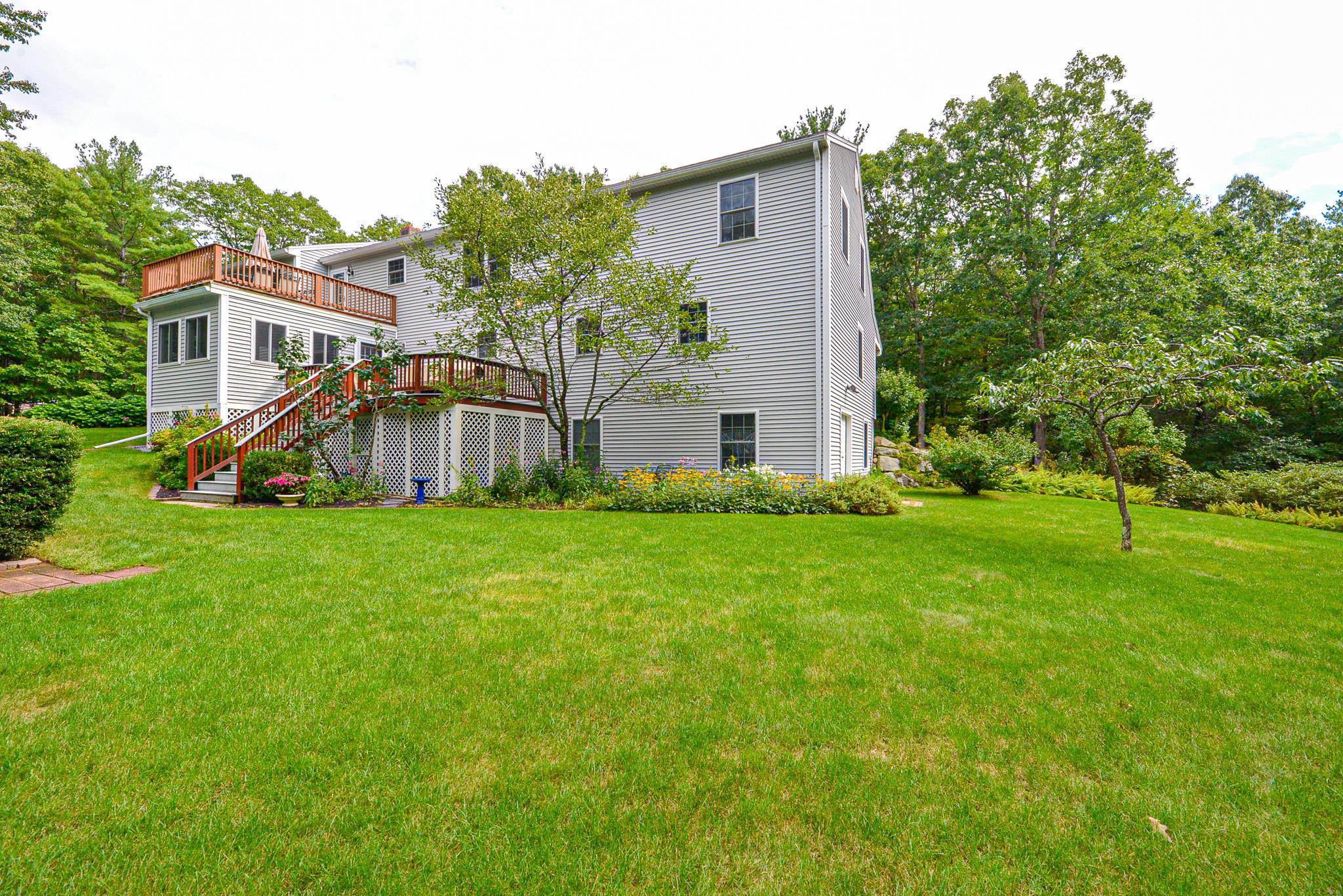 12 Oaklands Road Exeter, NH 03833 - Photo 6 of 40